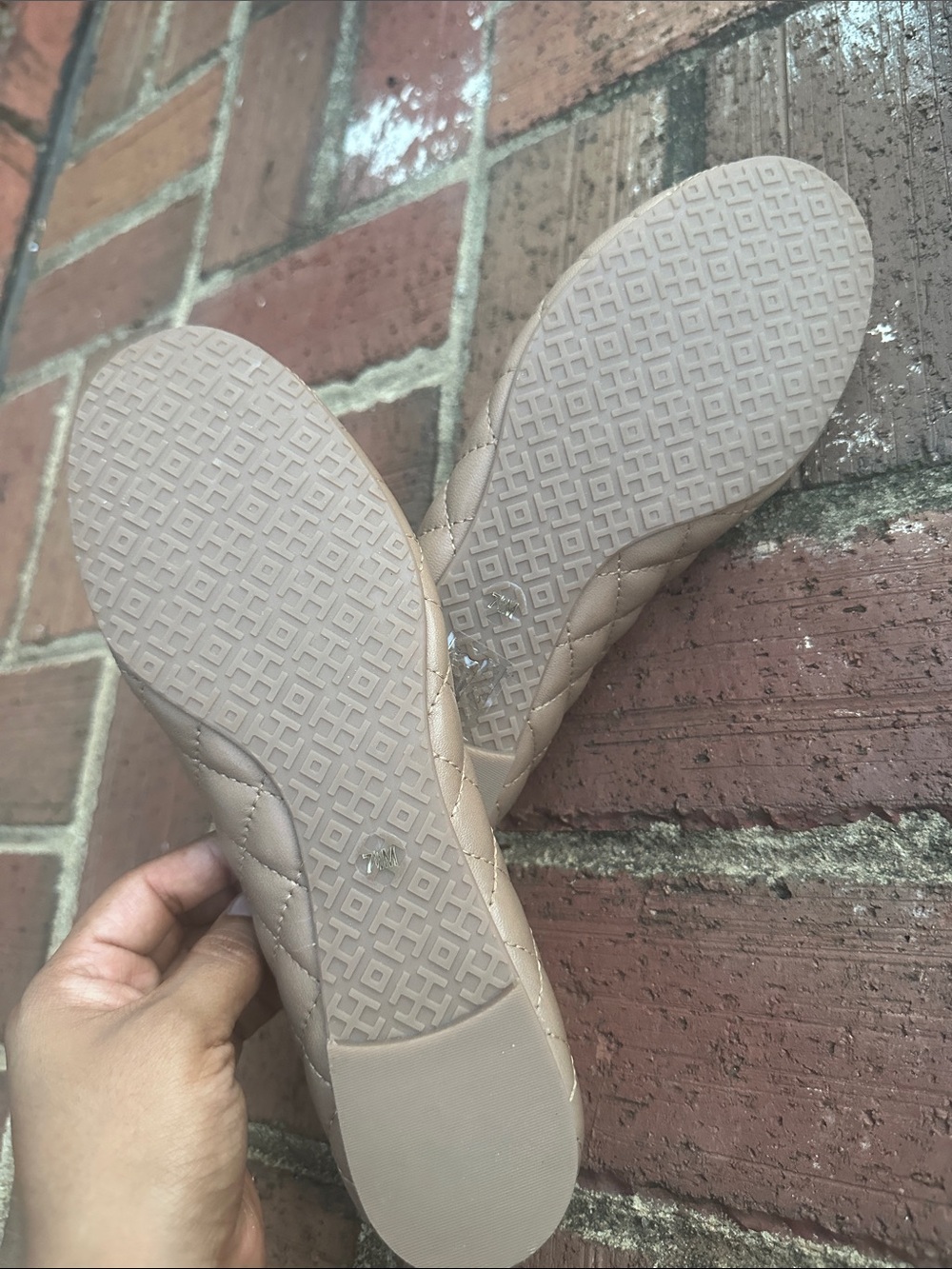Tory Burch Quilted Nude Leather Logo Ballet Flats - Picture 5 of 9